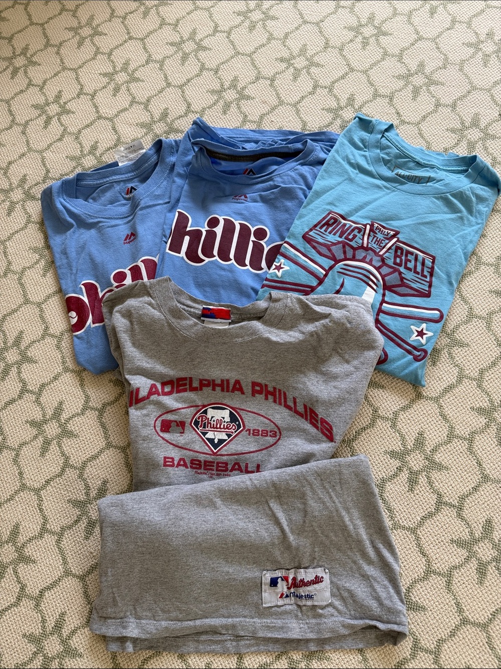 Set of Four Vintage Phillies t-shirts